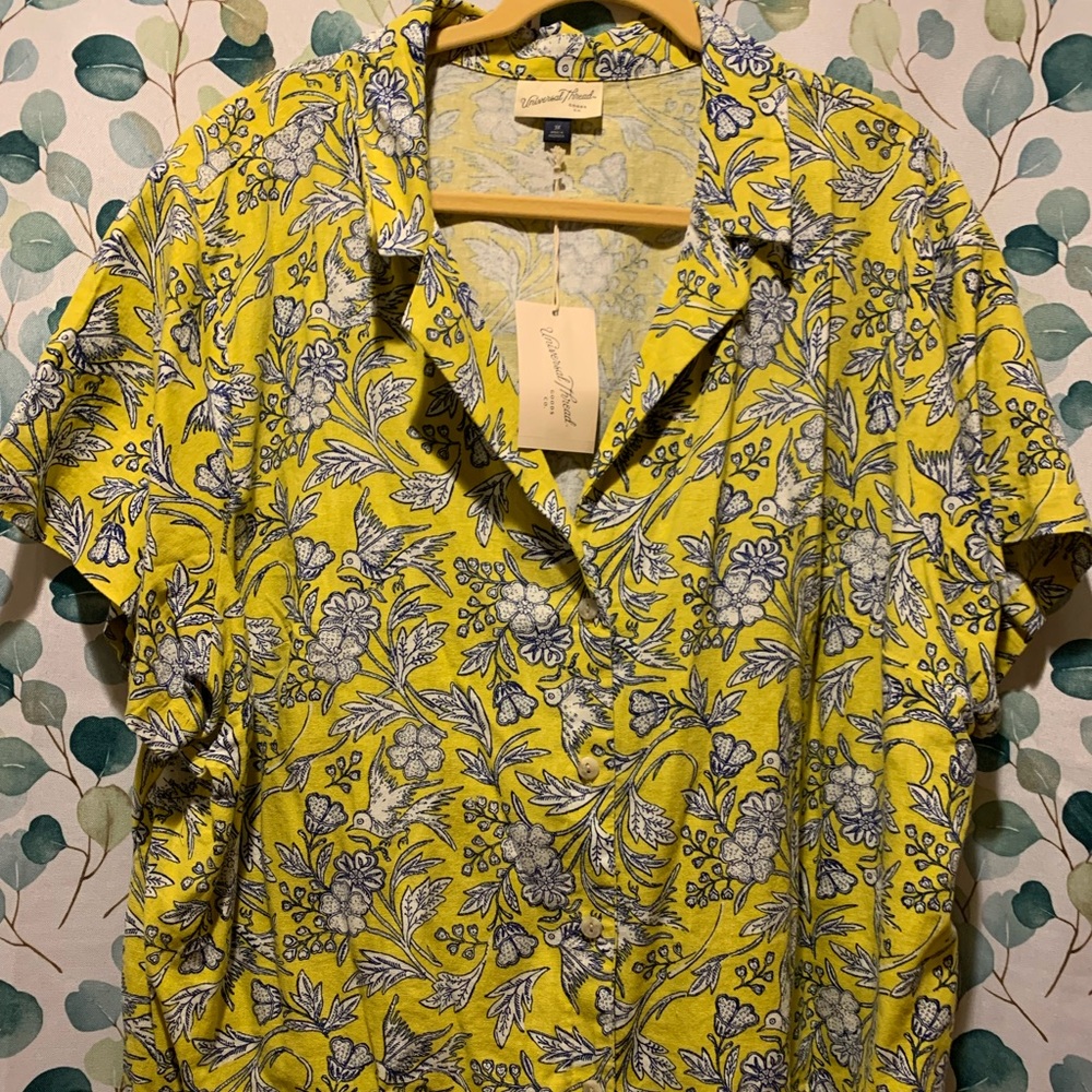 Universal Thread Yellow Floral Camp Shirt 3XL